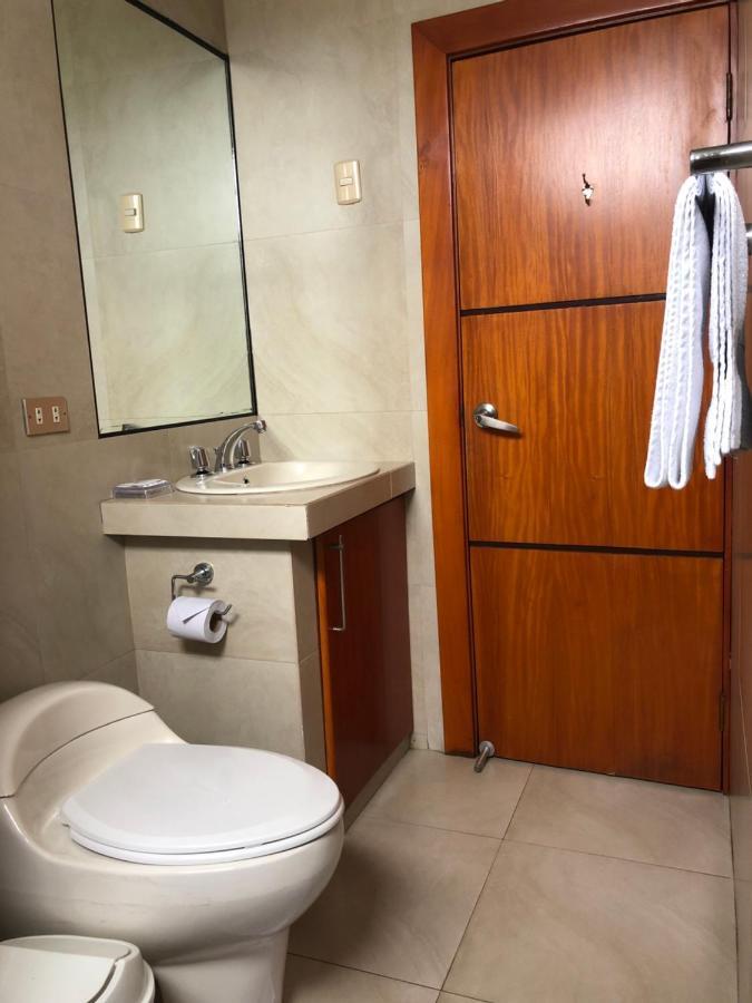 Hoteles En Guayaquil - Suites Guayaquil Cerca Del Aeropuerto Exteriér fotografie