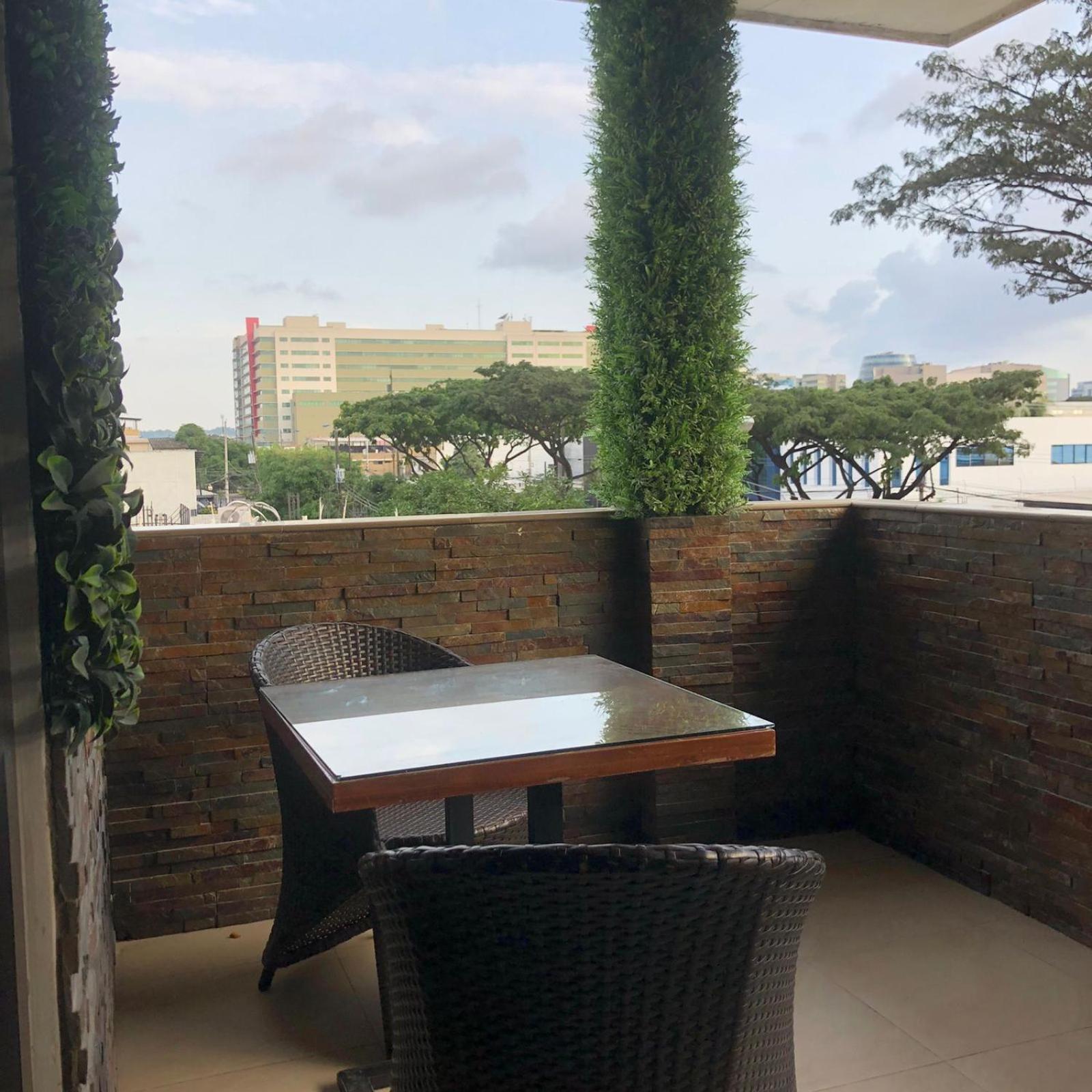 Hoteles En Guayaquil - Suites Guayaquil Cerca Del Aeropuerto Exteriér fotografie